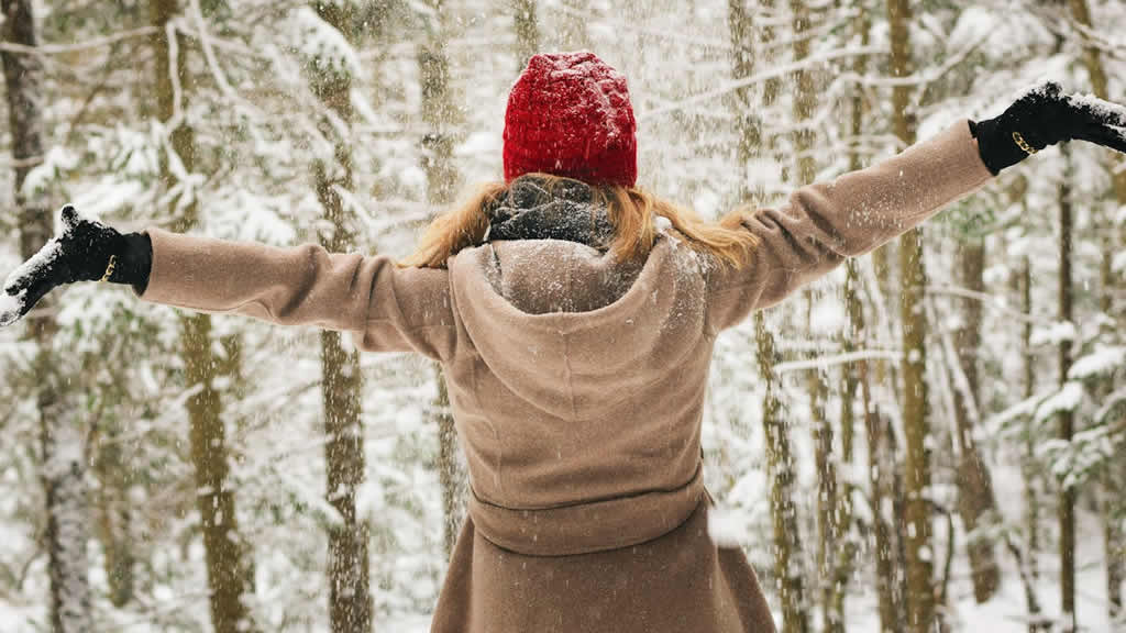 Winter Wellness — Eating Right to Stay Healthy in Delhi NCR’s Chilly & Smoggy Season